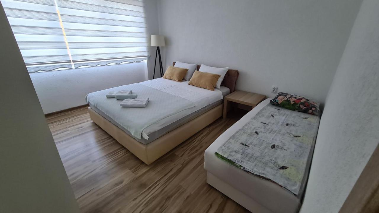 Galata Vip Apartment Нови пазар Екстериор снимка