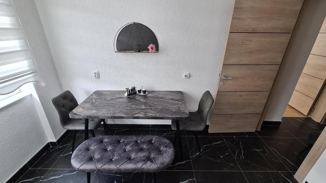 Galata Vip Apartment Нови пазар Екстериор снимка